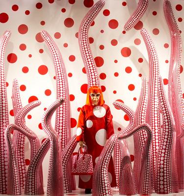 kusama_yayoi_top-thumb-500xauto-118372-------ruiviton.jpg